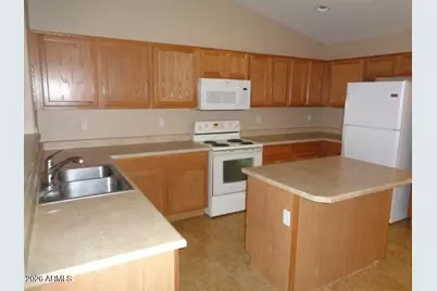 46137 W Guilder Avenue, Maricopa, AZ 85139 - Photo 2