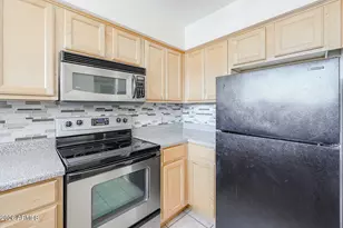 11640 N 51st Ave, Glendale, AZ 85304 - Photo 10