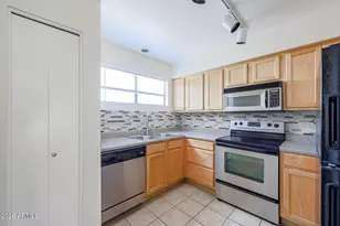 11640 N 51st Ave, Glendale, AZ 85304 - Photo 8