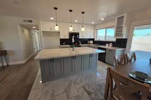 12441 N 36th Ave, Phoenix, AZ 85029 - Photo 4
