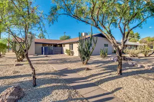554 W 19th St, Tempe, AZ 85281 - Photo 1