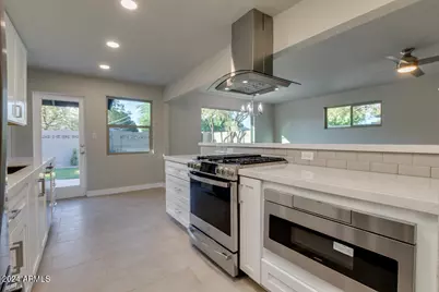 554 W 19th Street, Tempe, AZ 85281 - Photo 22
