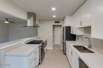 554 W 19th Street, Tempe, AZ 85281 - Photo 20