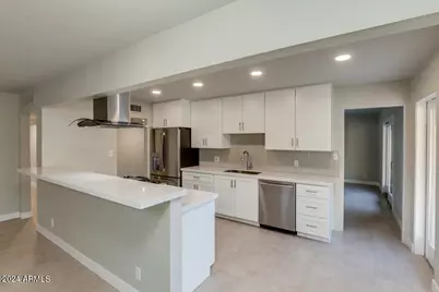 554 W 19th Street, Tempe, AZ 85281 - Photo 16