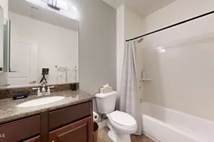 945 E Playa Del Norte Dr, Tempe, AZ 85288 - Photo 14