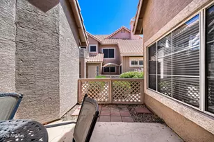 1633 E Lakeside Dr, Gilbert, AZ 85234 - Photo 16