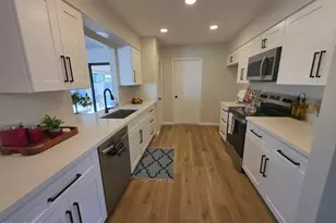 10821 W Amber Trail, Sun City, AZ 85351 - Photo 6
