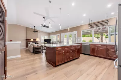 5726 E Everett Drive, Scottsdale, AZ 85254 - Photo 8