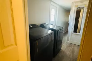 8601 N 71st Ave, Glendale, AZ 85301 - Photo 10