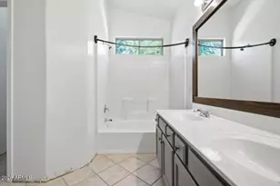 22227 N 29th Dr, Phoenix, AZ 85027 - Photo 32