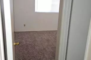 35 W Concorda Dr, Tempe, AZ 85282 - Photo 12