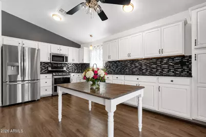 11452 W Obregon Drive, Arizona City, AZ 85123 - Photo 2