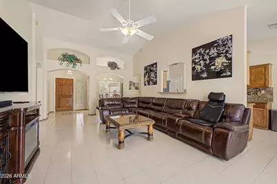 373 W Primoroso Drive, Gilbert, AZ 85233 - Photo 4
