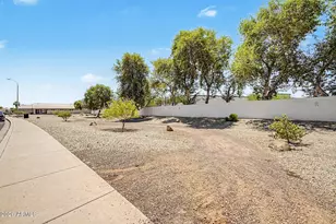 8408 W Bloomfield Road W, Peoria, AZ 85381 - Photo 26