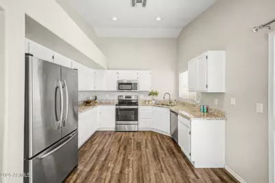 8408 W Bloomfield Road W, Peoria, AZ 85381 - Photo 10