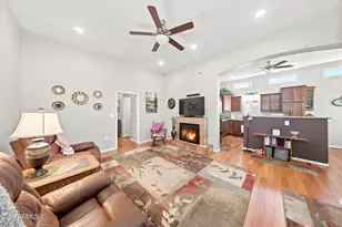 629 Navajo, Mesa, AZ 85205 - Photo 2
