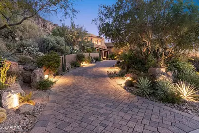 11237 E Troon Mountain Drive, Scottsdale, AZ 85255 - Photo 10