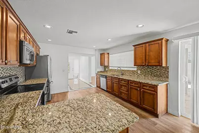 508 E Sagebrush Street, Litchfield Park, AZ 85340 - Photo 10