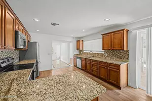 508 E Sagebrush St, Litchfield Park, AZ 85340 - Photo 10