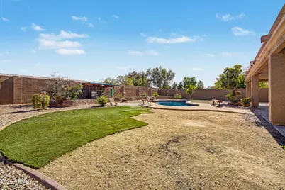 8387 W Luke Avenue, Glendale, AZ 85305 - Photo 32