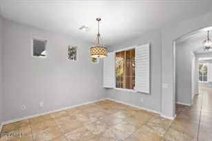 3734 E Matthew Dr, Phoenix, AZ 85050 - Photo 4