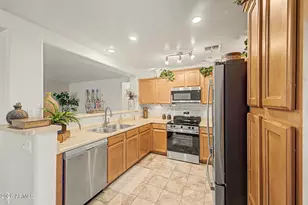 11571 W Purdue Ave, Youngtown, AZ 85363 - Photo 8