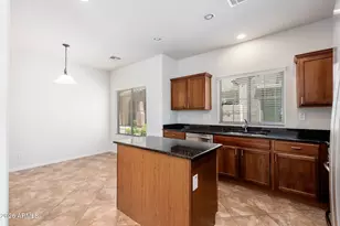 3954 E Melinda Dr, Phoenix, AZ 85050 - Photo 8