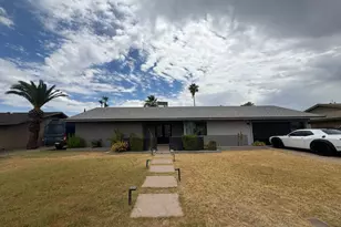 3915 E Yucca St, Phoenix, AZ 85028 - Photo 2