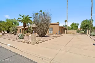 13627 N 58th St, Scottsdale, AZ 85254 - Photo 2