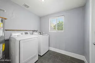 1341 E Orchid Ln, Phoenix, AZ 85020 - Photo 30