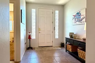 7576 W Betty Elyse Ln, Peoria, AZ 85382 - Photo 4