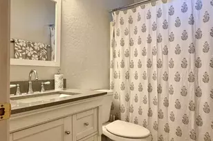 7576 W Betty Elyse Ln, Peoria, AZ 85382 - Photo 6