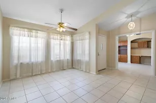 10622 W Mohawk Ln, Peoria, AZ 85382 - Photo 2