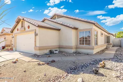 10622 W Mohawk Lane, Peoria, AZ 85382 - Photo 1