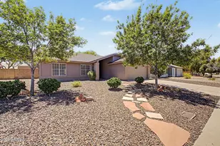 25 W Sequoia Dr, Phoenix, AZ 85027 - Photo 2
