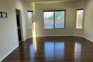 1019 W Spur Dr, Phoenix, AZ 85085 - Photo 14