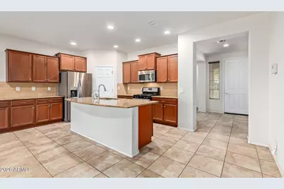 1019 W Spur Drive, Phoenix, AZ 85085 - Photo 6