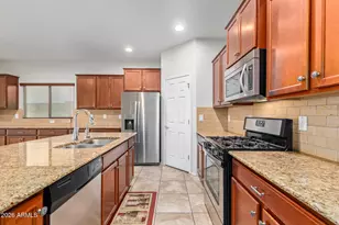 1019 W Spur Dr, Phoenix, AZ 85085 - Photo 10