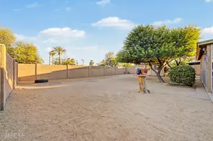 3821 E Wethersfield Rd, Phoenix, AZ 85032 - Photo 28