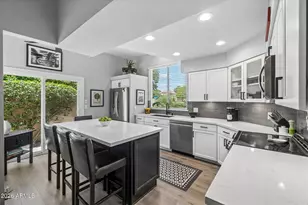 10513 E Carol Ave, Scottsdale, AZ 85258 - Photo 2