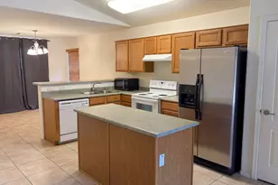 795 W Fairlane Ct, Casa Grande, AZ 85122 - Photo 8