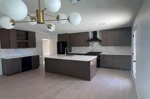10010 N 29th St, Phoenix, AZ 85028 - Photo 4