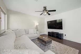 19420 North 8th St, Phoenix, AZ 85024 - Photo 16