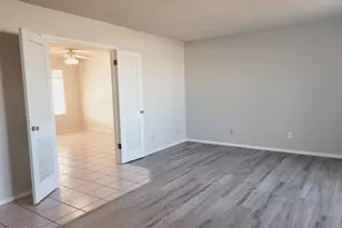 8425 E Crestwood Way, Scottsdale, AZ 85250 - Photo 4
