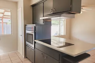8425 E Crestwood Way, Scottsdale, AZ 85250 - Photo 8