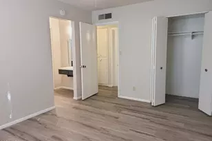 8425 E Crestwood Way, Scottsdale, AZ 85250 - Photo 10