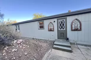 19200 E Saguaro Dr, Black Canyon City, AZ 85324 - Photo 28