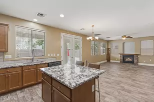 18027 W Sunnyslope Ln, Waddell, AZ 85355 - Photo 28