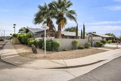 3141 E Sierra Street, Phoenix, AZ 85028 - Photo 2