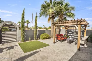 3141 E Sierra St, Phoenix, AZ 85028 - Photo 8